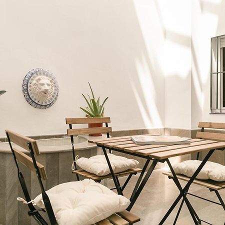 Isg Apartments Zaragoza-Free Parking 塞维利亚 外观 照片