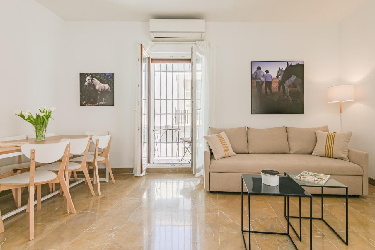 Isg Apartments Zaragoza-Free Parking 塞维利亚 外观 照片